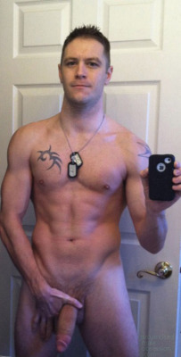 Confidence. (via Nude Men Selfies - Muscular Fella Showing His Sweet Dick) 