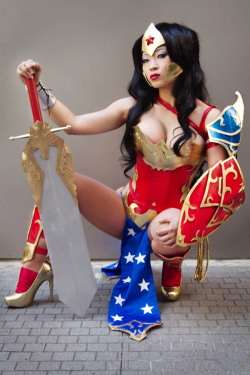 sexycosplayblog:  Check out more sexy cosplay on http://animecosplayers.com/cosplay/wonder-woman-cosplay-by-yaya-hanWonder Woman Cosplay by Yaya Hanhttp://animecosplayers.com/cosplay/wonder-woman-cosplay-by-yaya-han