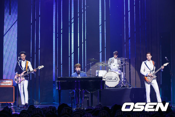 [Live] CNBLUE @ Mnet M!Countdown (27.02.2014) Tumblr_n1pfzzF9gx1rgxfbio5_1280