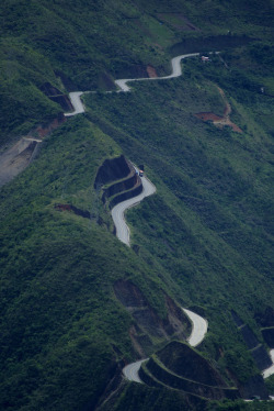 touchdisky:  Yungas Road, Bolivia by kiki-bolivien 
