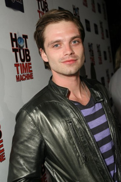 bitchy-barnes:  &lsquo;Hot Tub Time Machine&rsquo; premiere after party, 17/03/2010 2/2 