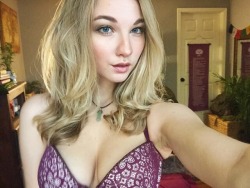 pussyconnoisseur6996:  Titty Tuesday 12 😙 - Cute Blonde Lily 👏