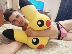 pokemonpaul:  Might be time for another pic like this soon :P  