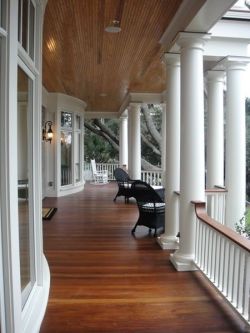 sweetestesthome:  This porch is what my dreams are made of. The tallest glasses of sweet tea, a yard full of small southern children, him holding my hand for the rest of forever and this porch. Yes.