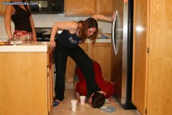 teen-femdom-love:  eat their trash   More femdom teens     Making mess for brother to clean. 