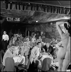 theshinyboogie:  Burt Glinn: Club Samoa, 52nd Street, New York, 1949  (via) 