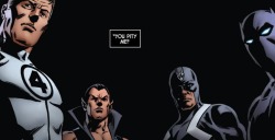 scarletwitchery:  americachavez: New Avengers #3   #HAHAHA EVERYONE WENT TO STARE AT STEVE EXCEPT HENRY AND TONY #HA #HAHA #THIS HURTS SO GOOD 