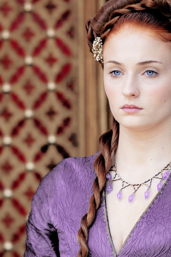 stormbornvalkyrie:  Of all those at the high table, only Sansa Stark was not smiling. He could have loved her for that, but if truth be told the Stark girl’s eyes were far away, as if she had not even seen the ludicrous riders loping toward her.