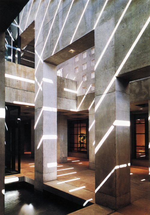 manila-automat:Antoine Predock Architect, 1994Nelson Fine Arts Center, Arizona State University