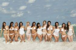 curvymodelsrocks:  These lucky models from Dorothy Combs Model agency having great fun in Miami.