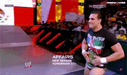 wweishot:  Alberto Del Rio, finger lickin’ good ! :P My first GIFs for my bff ;; theheadstrongprincess  I&rsquo;ve got a nice place you can put those fingers! ;)