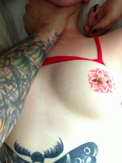 buttholevegan:  Ooooops  that areola mod is gorgeous wow