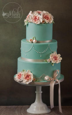 cakedecoratingtopcakes:  Vintage mint wedding cake by Minh Cakes …See the cake: http://cakesdecor.com/cakes/147347-vintage-mint-wedding-cake