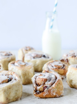 do-not-touch-my-food:  Bacon Cinnamon Rolls