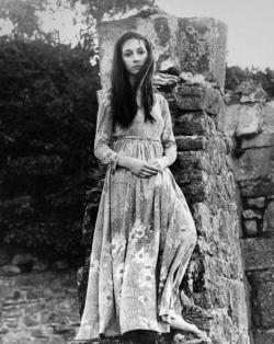  Eve Arnold-Anjelica Huston at age 16 in Ireland, 1968.  © Magnum Photos. 