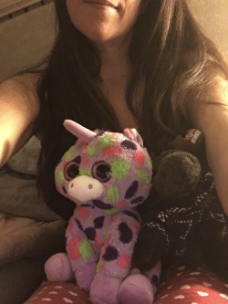 sassysparkledoc: My new unicorn stuffie, Sparkle, and of course, Mini Moose. We’re all ready for bed. 