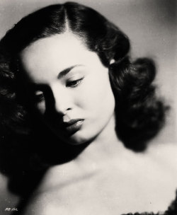 fortheloothoney:  Ann Blyth  https://painted-face.com/