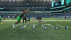 mzilly123:  2015 NFL Scouting Combine:Leonard Williams Vertical Jump: 29.5 inchesBroad Jump: 106 inches40 yard Dash: 4.97