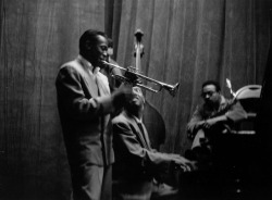 themaninthegreenshirt:  Miles Davis, Tadd Dameron and James Moody, Paris 1949