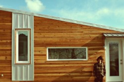 smallandtinyhomeideas:  The Leaf Tiny House “Version 2”http://www.tinyhousing.ca/ 