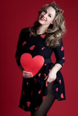 beyond-the-curve:   Marina Bulatkina of MSA Models. Happy Valentine’s day! 