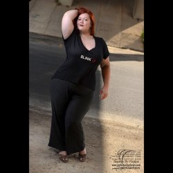 Here is the full shot, @slink_jeans featuring Kerry Stephens @karielynn221979 ・・・ A Big thank you to @photosbyphelps LOVE your BODY #SLINKit #loveyourbody #loveyourself #positivevibes #bodypositive #curvy #curvygirl #psootd #psmodel #psblogger #selfy