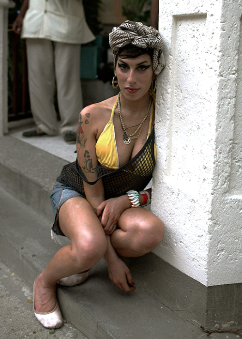 amyjdewinehouse:Stunning candid picture of Amy Winehouse in St. Lucia, 200910 years without Amy Winehouse (September 14th, 1983 - July 23rd, 2011)
