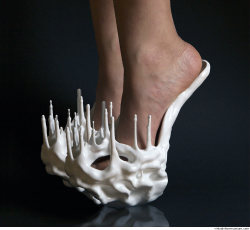 i-have-way-too-many-opinions:  &ldquo;Stalactite&rdquo; Inspired Shoes  