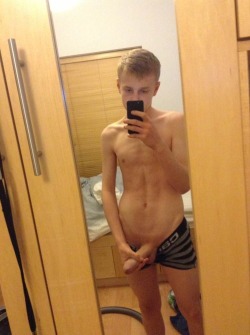 nakedguyselfies:  nakedguyselfies.tumblr.com  If you think he’s hot, you should definitely get a subscription and check out some of the other extremely hot guys, featured on my favorite gay porn website of all time.  Click Here to check it out!Through