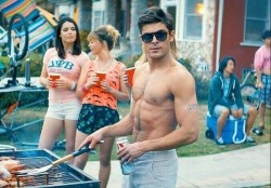 just-a-painful-truth:  Reason to see bad neighbours 😍🙏