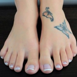Feetblogz is a blog about cute girls feet