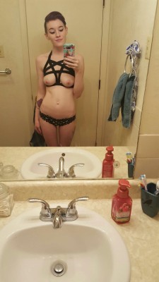 thepalestprincessinthekingdom:  Look what came in the mail yesterday! I’m so in love with my new pentagram harness!