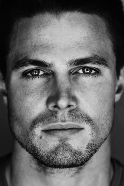 puphawaii:  Stephen Amell  Kiss me&hellip;..kiss me now&hellip;like ur life depended on it