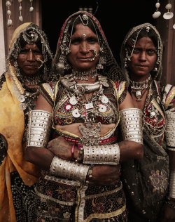 non-westernhistoricalfashion:  yagazieemezi:   &ldquo;For almost 1,000 years, the Rabari have roamed the deserts and plains of what is today western India. It is believed that this tribe, with a peculiar Persian physiognomy, migrated from the Iranian