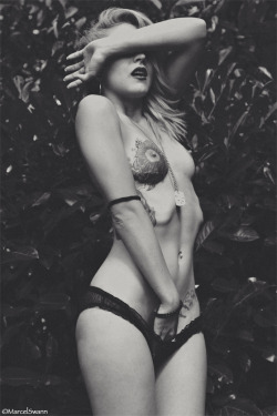 marcelswann:  We Are Violenza // Model: http://stelladiplastica.tumblr.com/ // Other photos:  http://www.anormalmag.com/shuffle/we-are-violenza-marcel-swann/ 