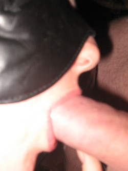 bigmack1224:  MY WIFE BLINDFOLDED WITH A STRANGERS COCK GIVING HER MOUTH A GOOD FUCK!!!! 