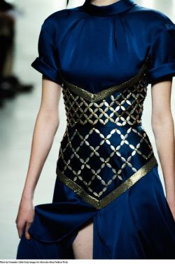 kataramorrell:  I have a raging hard on for medieval/armor inspired fashion 