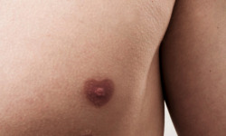 hotsouls: heart nipple