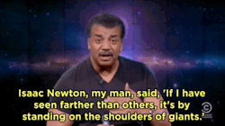 huffingtonpost:Neil deGrasse Tyson Literally Drops The Mic In B.o.B Feud