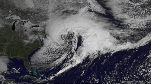 Impressive picture of the Nor'easter just before the storm reached maximum intensity. (Source: NOAA)