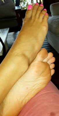 feetnation:   Join our feet nation  