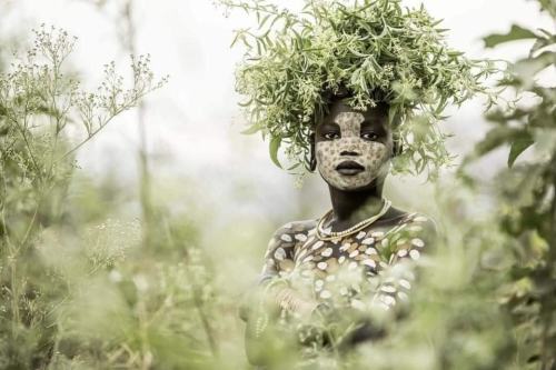 Giovanna Aryafara - Surmas (The Flowers People - Ethiopia) part #1 Nudes &amp; Noises  