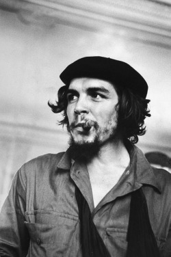 twixnmix:    Che Guevara photographed by Joseph Scherschel in Havana, Cuba on January 7, 1959.   