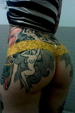 ink-sweetea:  I love butt tattoos. 