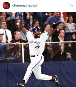 uglynewyork:  dekutree:  imninm:  labias:  manny-ovo:  This is a picture of Drake’s hometown (Blue Jays) beating Meek’s hometown (Phillies) in 1983 😂  cold world  amazing  this was 1993   Nah, this is when Joe Carter won them the ‘93 World Series