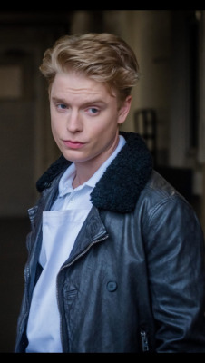 belovedfaces:  Freddie Fox 26 years english actor known for: James (The Riot Club), Freddie (Cucumber) playable: young adult 