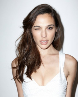 swingsetindecember:    Gadot said she represents “the Wonder Woman of the new world” — a direct response to fan criticism that she’s not fit enough, and not large-chested enough, to play the DC Comics icon. “Breasts … anyone can buy for 9,000