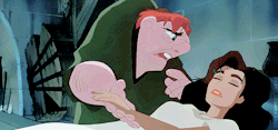   I’ll tell you why this is one of my fave animation pieces ever, even though it’s just Quasimodo crying, but the animation of it is breathtaking ! The pause he takes when he realizes that Esmeralda is dead, trying to deny it, and when finally he