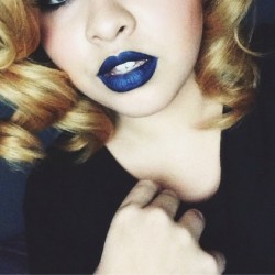 I&rsquo;m such a sucker for blue lips