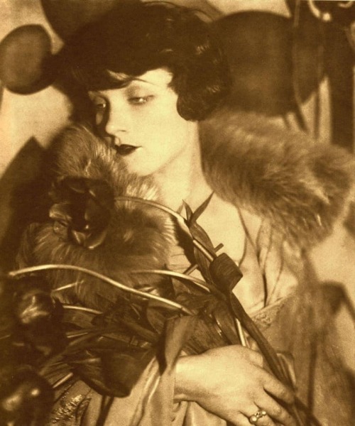 Marlene Dietrich - 1923 Nudes &amp; Noises  